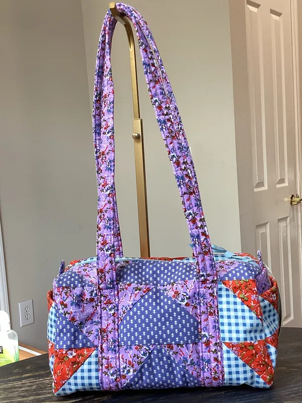 Vera Bradley Flying Geese Patchwork Original 100 Handbag - Image 2
