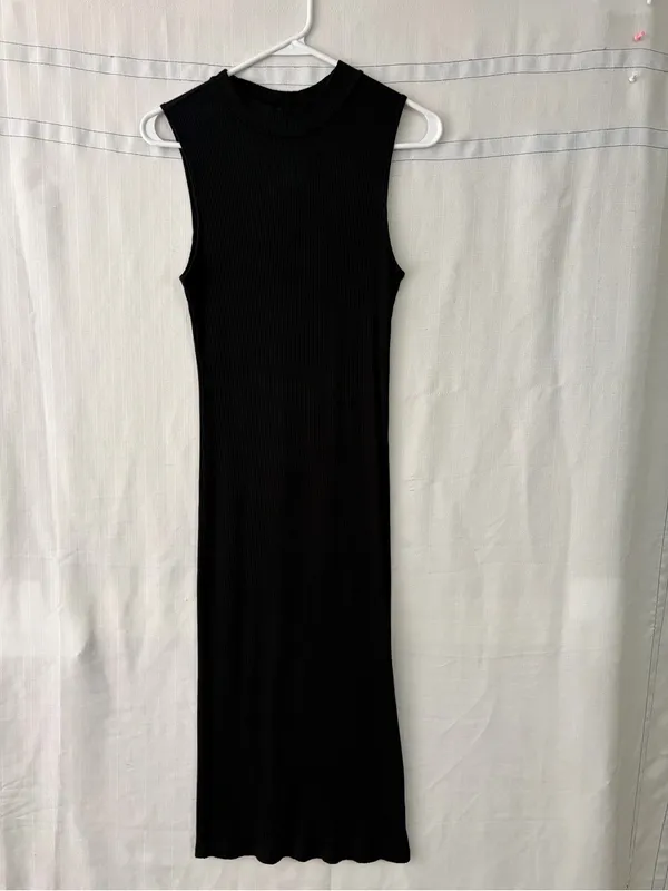 Leith women’s size M Black Ribbed Mock Neck Sleeveless Midi Dress (E76) - Image 4