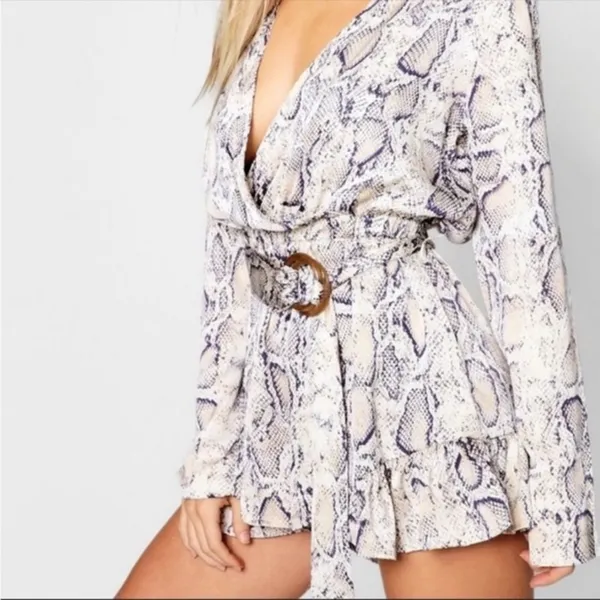 Boohoo Gray Snake Print Ruffle Long Sleeve Surplus Vneck Romper 8 - Image 2