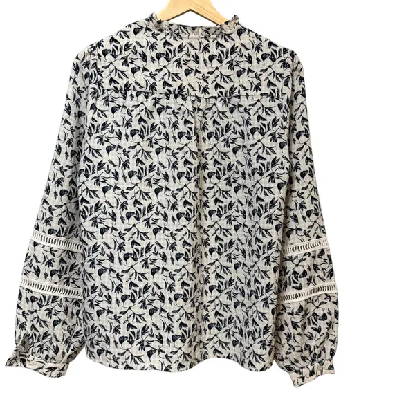 Haver + Blair London Navy Leaf Print Ruffle Neck Crochet Sleeve Blouse Medium - Image 3