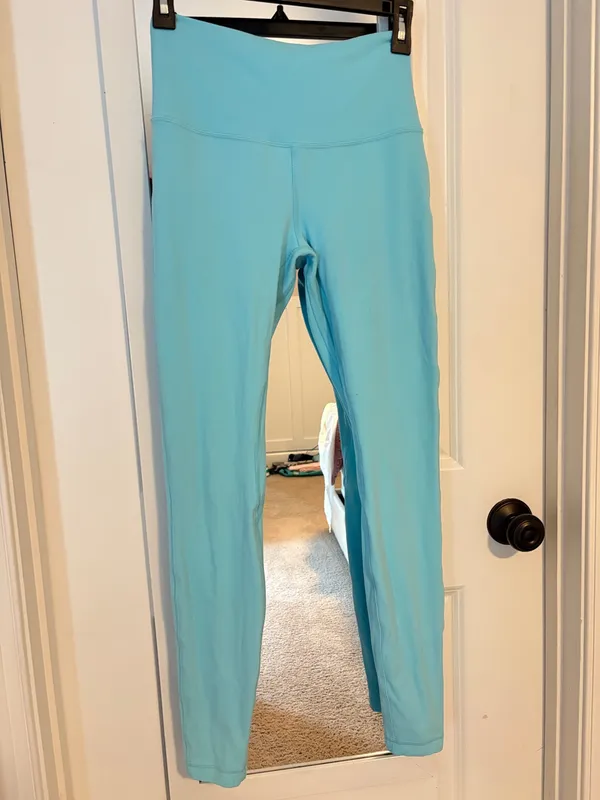 Light Blue Lululemon Leggings High-Rise - Image 2