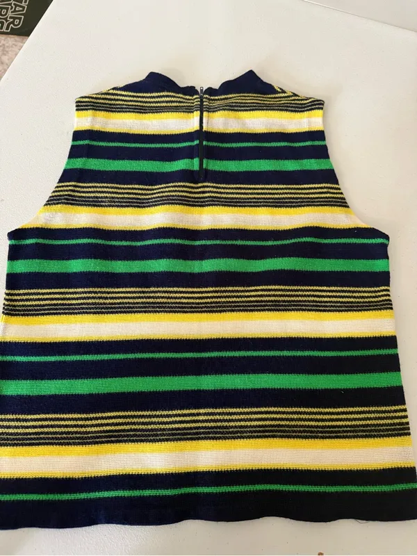 Vintage Old Made in Japan 100% Acrylic Fibre Sleeveless Striped Shirt knitted - Image 7