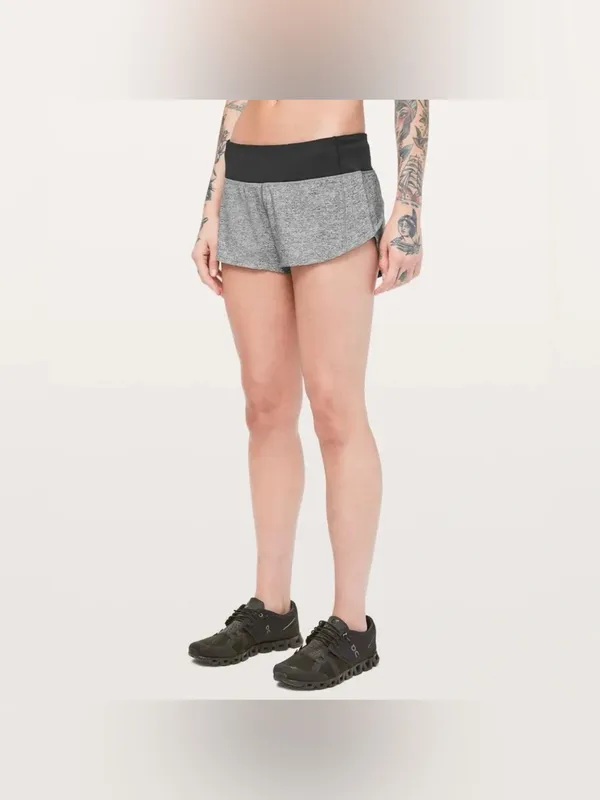 Lululemon Speed Up Short *2.5" Size 8 Tall - Image 5