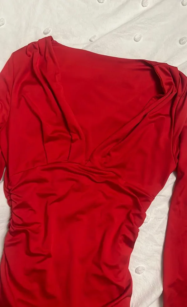 Amazon Red Rouched Plunge Dress - Image 2