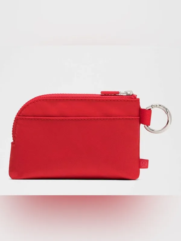 Lululemon NWT Clippable Card Pouch Lulu Red Zip Key Coin Pouch with Logo - Image 4