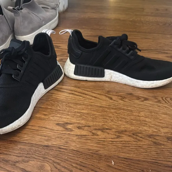 Adidas black sneakers - Image 2