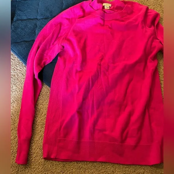 J‎ crew pink sweater M - Image 2