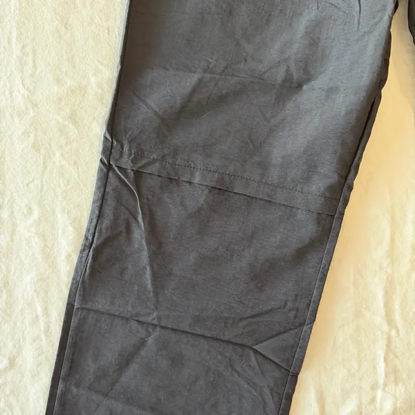 Women's Black Lightweight Fitted Waist Pants Size Medium #260667 - Image 2