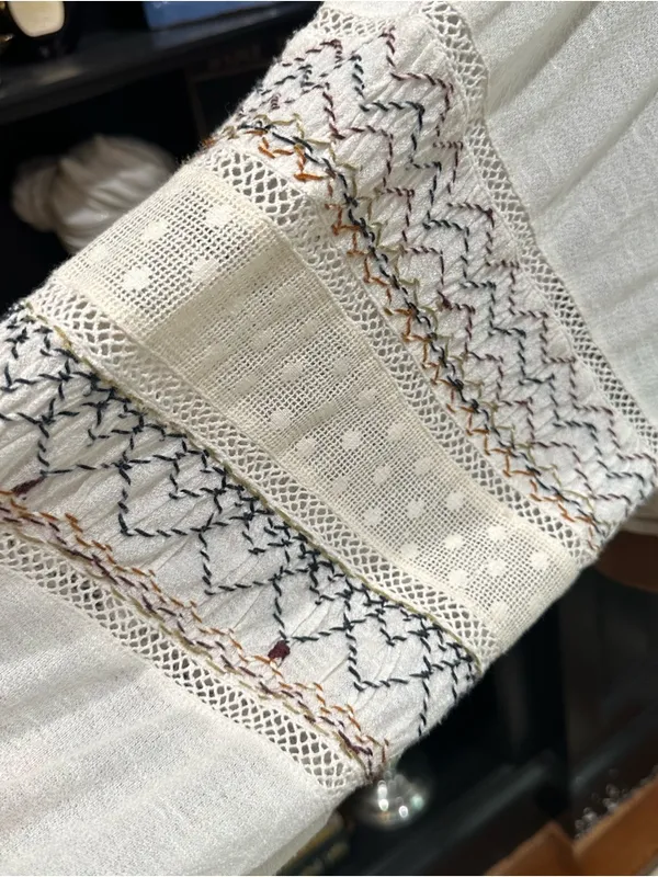 Free People White Embroidered Peasant Wrap Blouse – Boho Lace & Crochet Size XS - Image 5