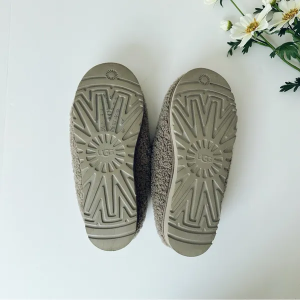 UGG Tazz Maxi Curly Genuine Shearling Slipper Grey - Image 12