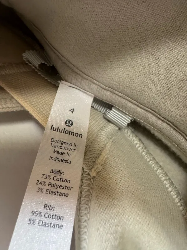 Lululemon hoodie - Image 4