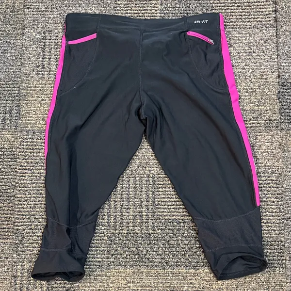 Nike Women’s Large DriFit Black with Pink Trim Capris - Image 4