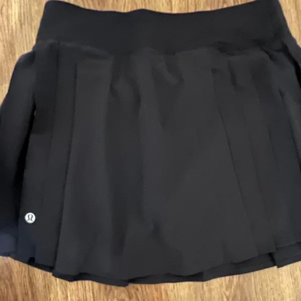 Lululemon Side-Pleat High-Rise Tennis Skirt-Size 2 - Image 4