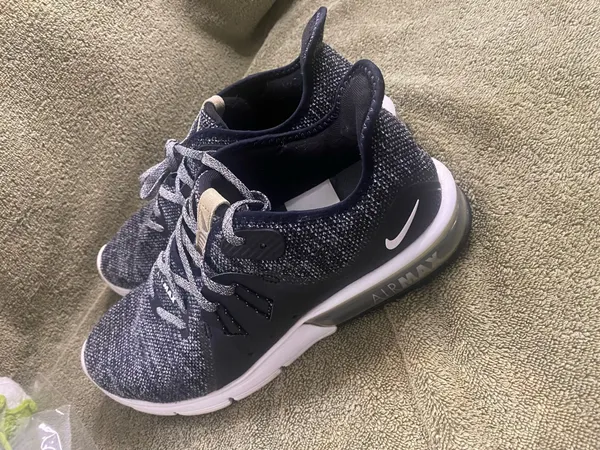 Women's NIKE AIR MAX Sequent 3 Running Shoe Black/Grey Sizes 11 - Image 4