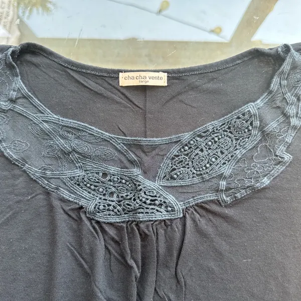 Cha Cha Vente Crochet Lace Detail Neckline Short Sleeve Top in Black Size Large - Image 5