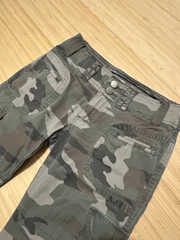 Y2K cropped capri army cargo pants Green - Image 5