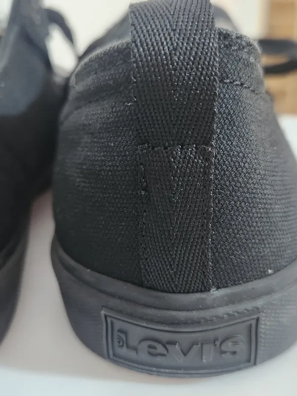Levi’s Womens Black Canvas Lace-Up Sneakers Size 9 - Image 8