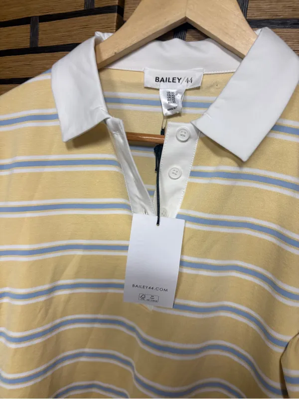 Bailey 44 yellow stripe long sleeve crop polo size XS - Image 3