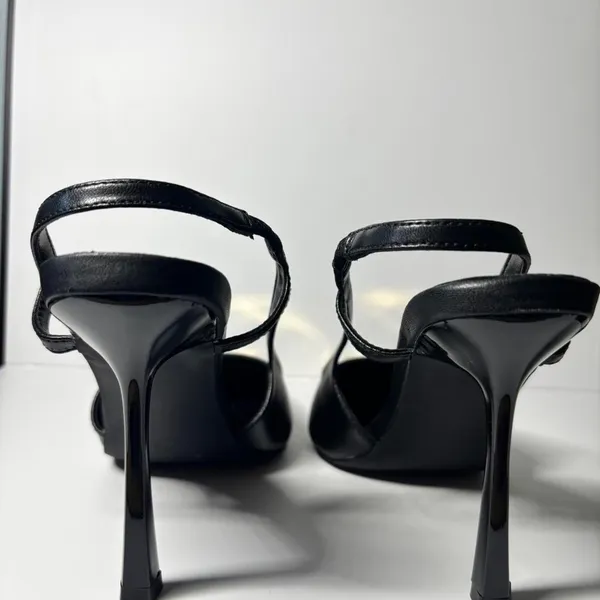 Elegant Women's Metal Pointed Stiletto Heels - Image 4