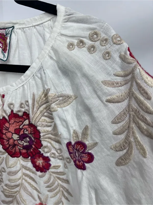 Johnny Was White Embroidered Floral Peasant linen Maya Blouse xl FLAWED - Image 6