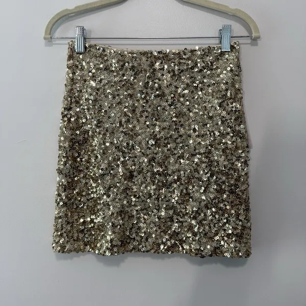 Aqua‎ Bloomingdales NWT Gold Sequin Mini Skirt Size XS - Image 2