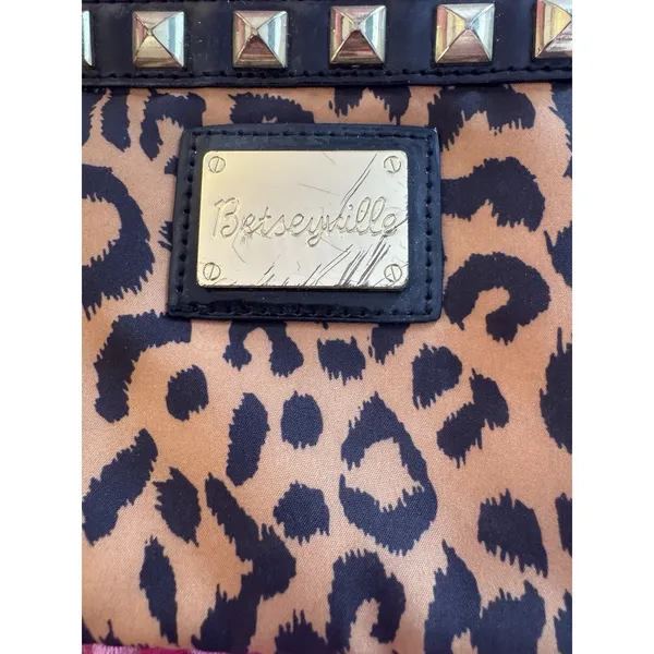 Betsey Johnson Betseyville Leopard Print Wristlet Clutch Gold Studs Cool Girl - Image 2