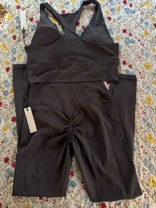 Paragon Fitwear Set - Image 2