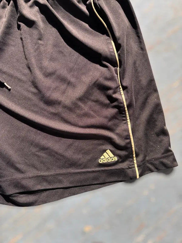 Vintage Adidas Mens Black w/White Piping Logo Soccer Running Shorts Athleticwear - Image 3