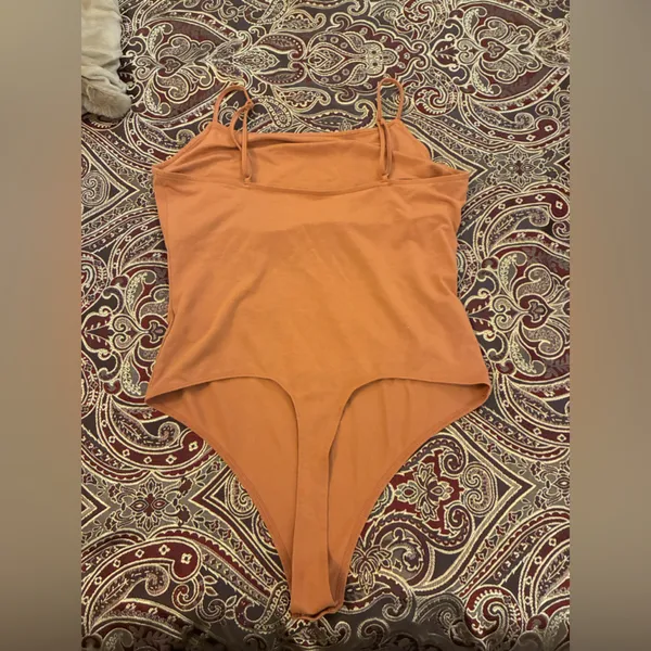 Women’s American Eagle Brand Burnt Orange BodySuit Size Large - Image 3