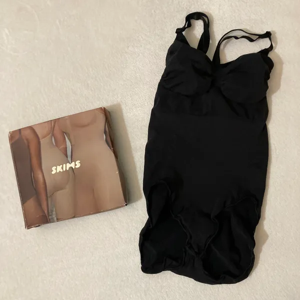 SKIMS BOXED Sculpting Brief Bodysuit L/XL - Image 3