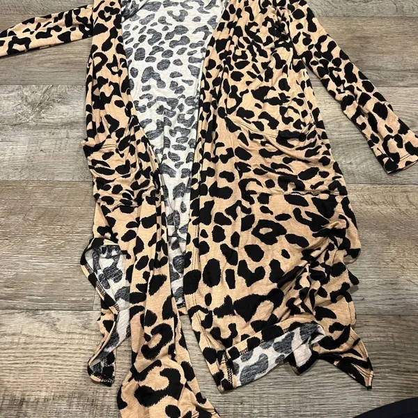 Carly Jean Los Angeles small animal print cardigan - Image 2