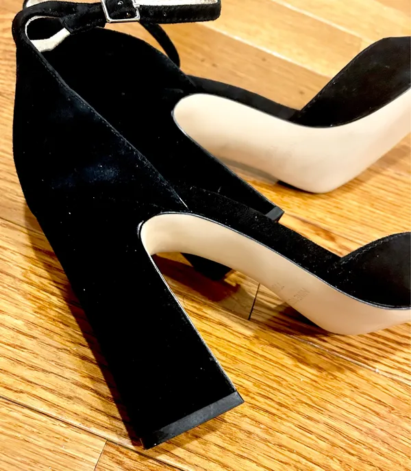 Nine West NWT Gavyn classic suede block heel, open toe statement sandal. 7.5 - Image 19