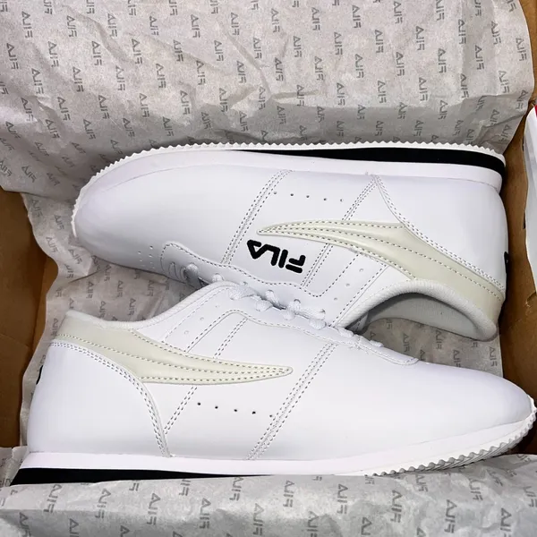 Fila Machu White Black Retro Classic Sneakers Women's 9.5 (EU 41) - Image 12