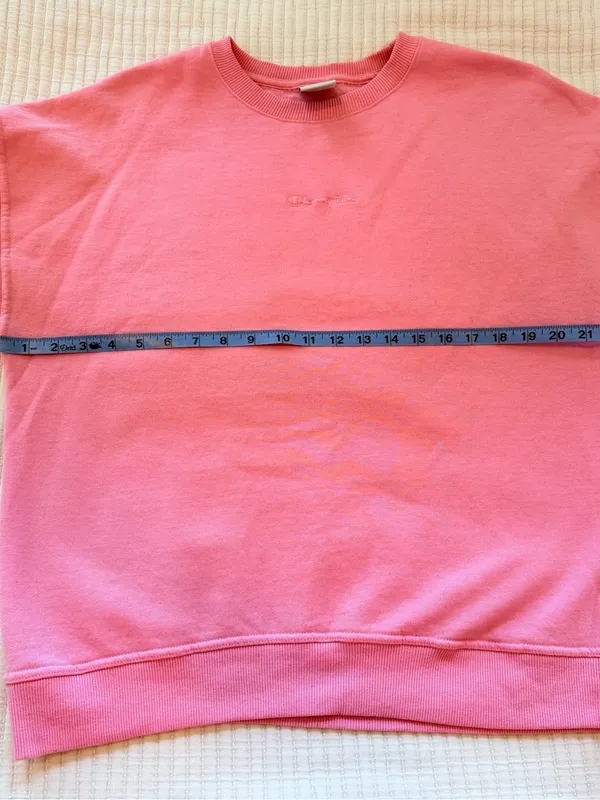 Champion Bubblegum Pink Embroidered Middle Logo Crewneck Sweatshirt - Image 9