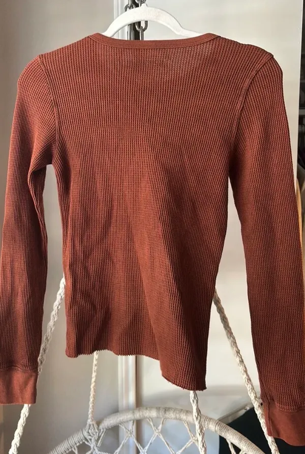 American Eagle Outfitters Long Sleeve Top Maine - Image 2