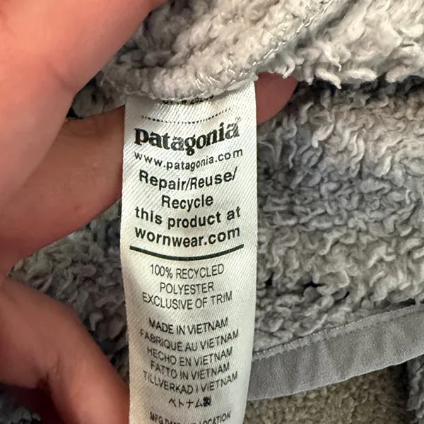 Patagonia Light Grey Quarter Zip Sherpa Pull Over Sweatshirt Size S - Image 4