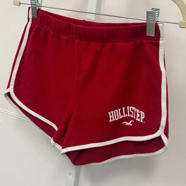 Hollister Womens High Rise Dolphin Shorts Red White Athletic Logo XS Sporty - Image 3
