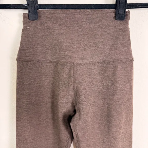 Beyond Yoga Spacedye High Waisted Midi Leggings Womens XS Heathered Brown USA - Image 3