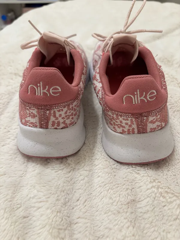Nike Sneakers Women’s - Image 2
