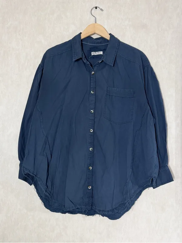 We The Free Women’s Happy Hour Button Down Shirt Longsleeve Oversized in Navy XL - Image 2