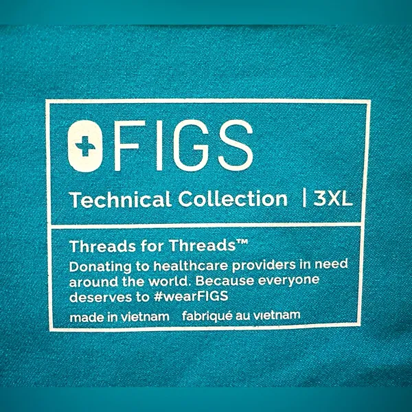 FIGS Catarina scrub top size 3X light blue shirt - Image 4
