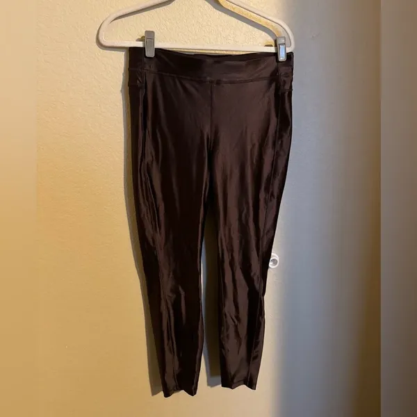 LULULEMON Satin Shine‎ HR Leggings 25” Sz 10 in Espresso Brown - Image 3