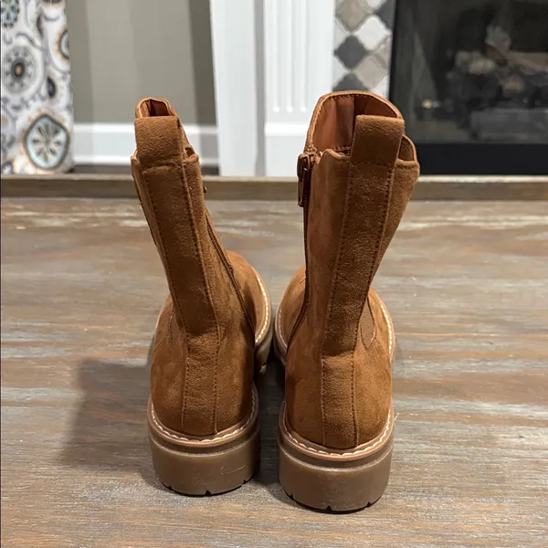 New Sun‎ + Stone Brown Suede Chelsea Boots – Size 5.5 - Image 5