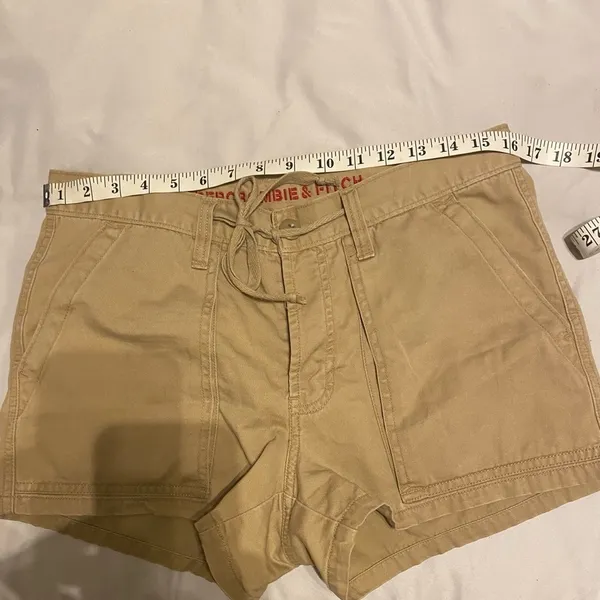 Abercrombie & Fitch women’s carton color short - Image 6