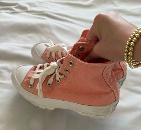 Pink Converse Sneakers High-Top - Image 2