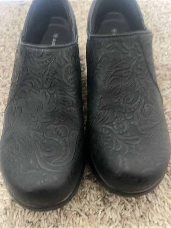 Ariat Hera Expert Tooled Clogs Women’s Black Embossed Floral Comfort Slip-On 10B - Image 3