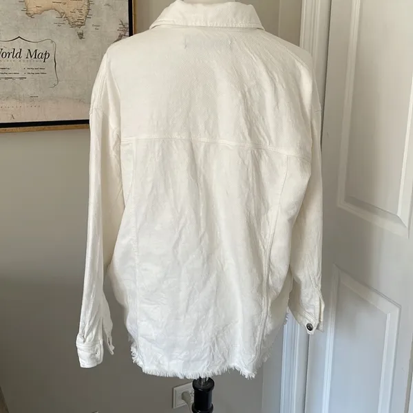 Cute Zara White Button Up Long Sleeve Shirt - Image 3