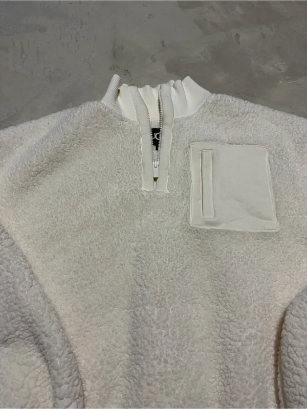 UGG janeann half zip Cream Sherpa Pullover large - Image 4