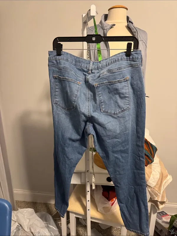 Sonoma Light Blue Distressed Jeans - Image 3