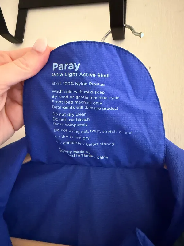 Cotopaxi Windbreaker - Image 3